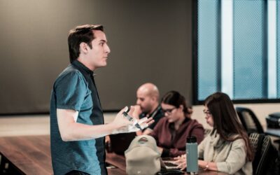 Pourquoi les cours du soir sauvent nos relations amoureuses en crise ?